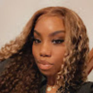 Meet your Posher, Lexis